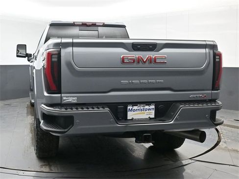 Used 2024 GMC Sierra 2500 AT4 w/ AT4 Premium Plus Package image 13