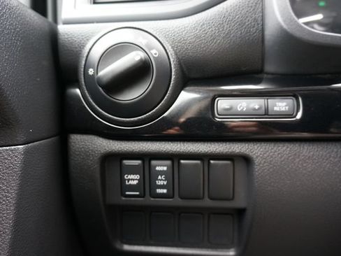Certified 2024 Nissan Titan SV w/ SV Convenience Package AWD/4WD image 25