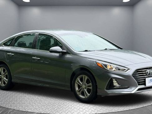 Used 2018 Hyundai Sonata SEL w/ Tech Package 02 FWD image 4