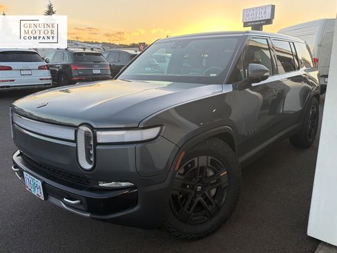 Used 2023 Rivian R1S Adventure AWD/4WD image 1