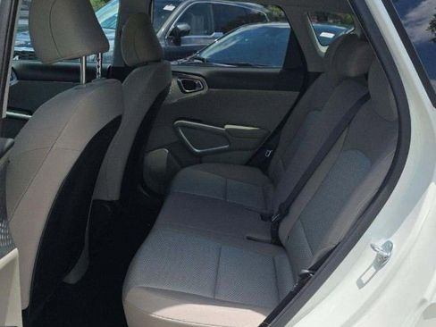 Used 2024 Kia Soul LX w/ Option Group 015 FWD image 10