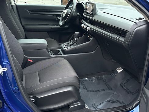 Used 2025 Honda CR-V LX image 9