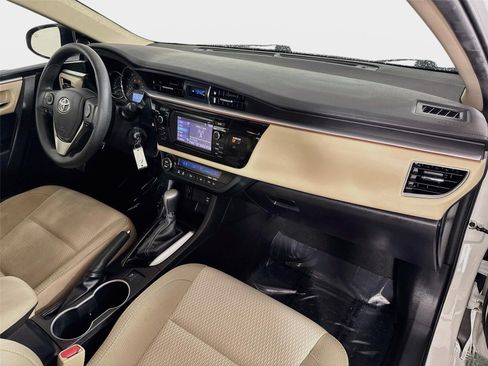 Used 2016 Toyota Corolla LE FWD image 27