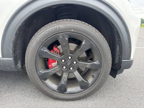 Used 2022 Ford Explorer ST w/ ST Street Pack AWD/4WD image 11