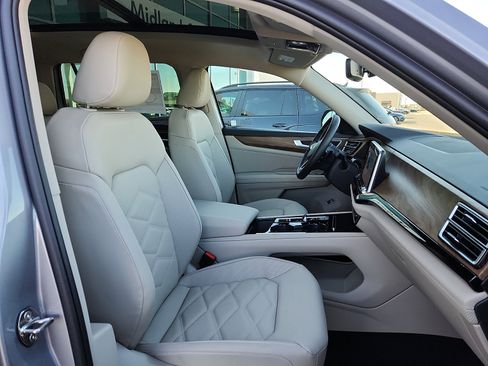 New 2026 Volkswagen Atlas SE image 15