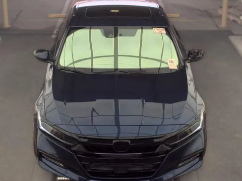Used 2019 Honda Accord EX image 2