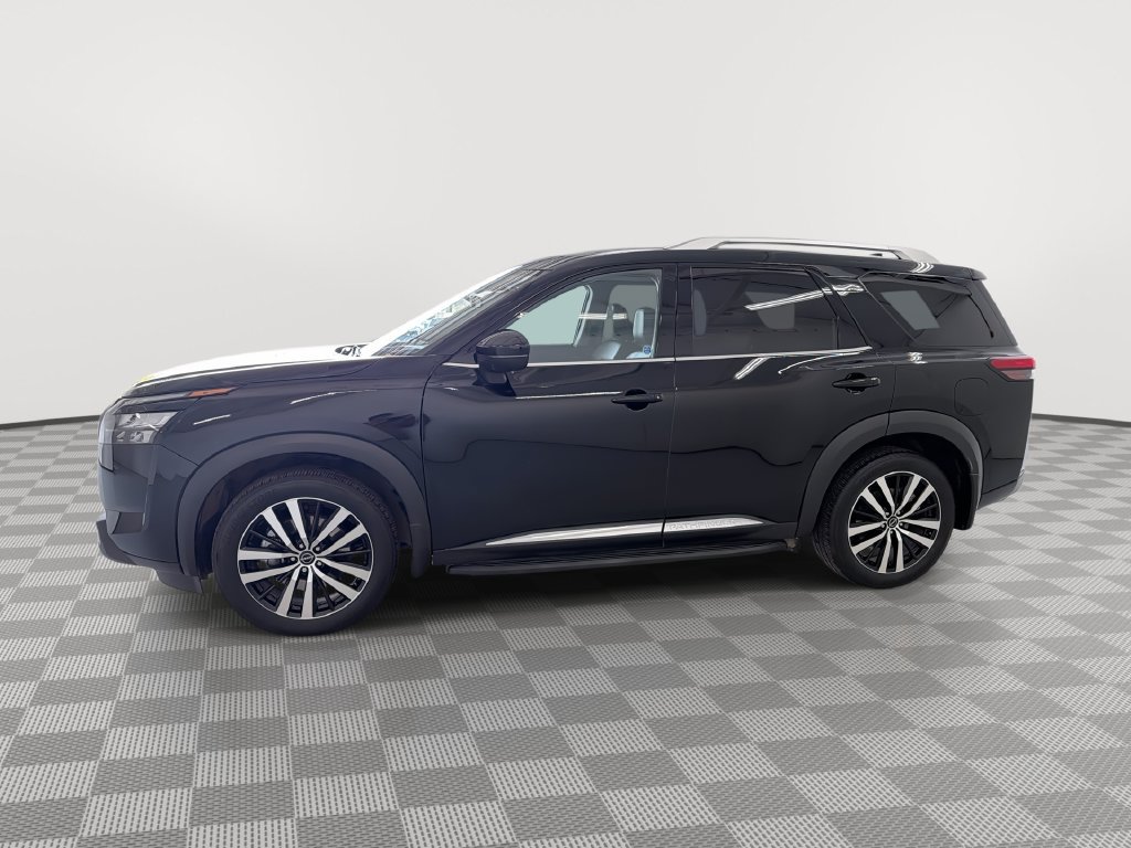 Certified 2025 Nissan Pathfinder Platinum w/ Lighting Package (N93) FWD image 8