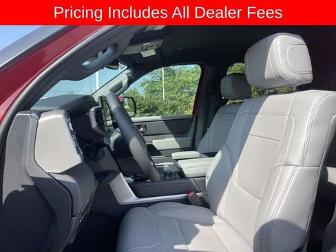 Used 2026 Toyota Tundra Limited AWD/4WD image 22