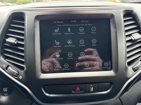 Certified 2022 Jeep Cherokee Latitude Lux AWD/4WD image 16