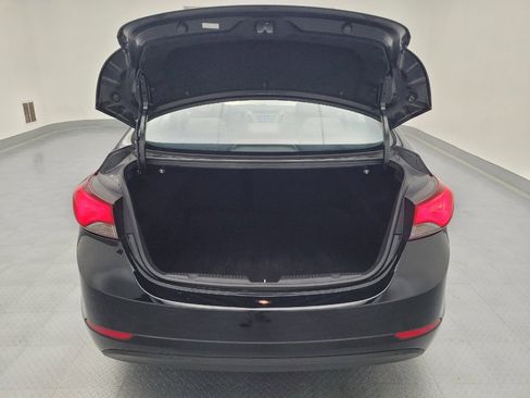 Used 2016 Hyundai Elantra SE FWD image 29