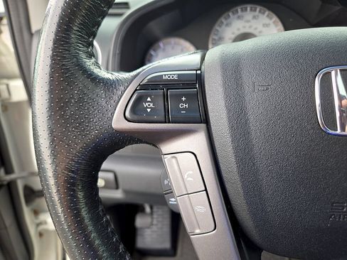 Used 2015 Honda Pilot Touring image 23
