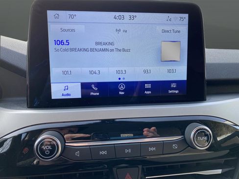 Used 2022 Ford Escape SE w/ Cold Weather Package image 19