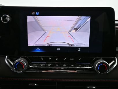 Used 2025 Chevrolet Colorado Z71 w/ Midnight Edition