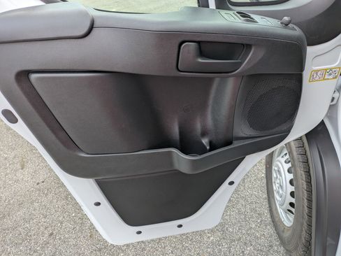New 2026 RAM ProMaster 2500 w/ Convenience Group image 10