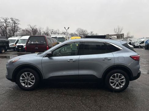 Certified 2022 Ford Escape SE w/ Convenience Package AWD/4WD image 4