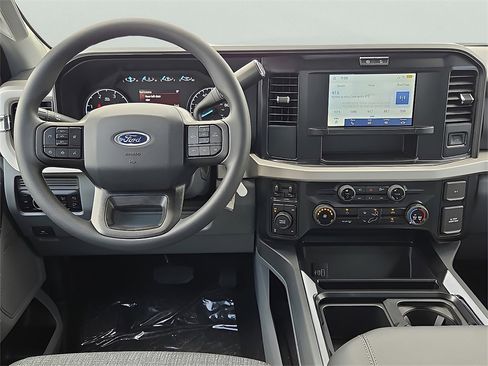 New 2025 Ford F350 XLT w/ 360-Degree Camera Package image 10