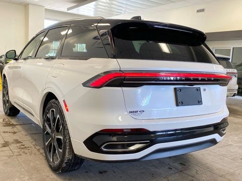 New 2026 Lincoln Nautilus Reserve image 5