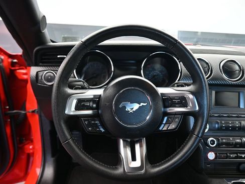 Used 2017 Ford Mustang Coupe image 14