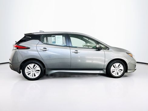 Used 2023 Nissan Leaf S image 10
