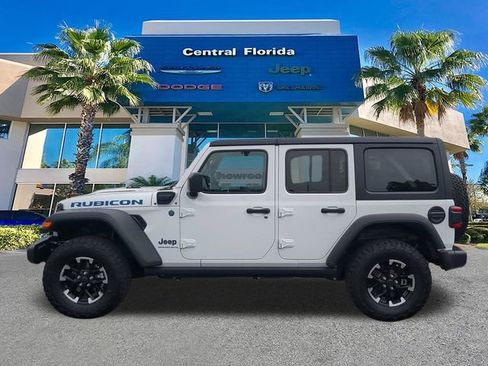 Used 2025 Jeep Wrangler Unlimited Rubicon 4xe w/ Convenience Group image 8