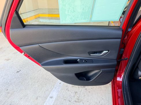 Used 2023 Hyundai Elantra SEL w/ Convenience Package FWD image 23
