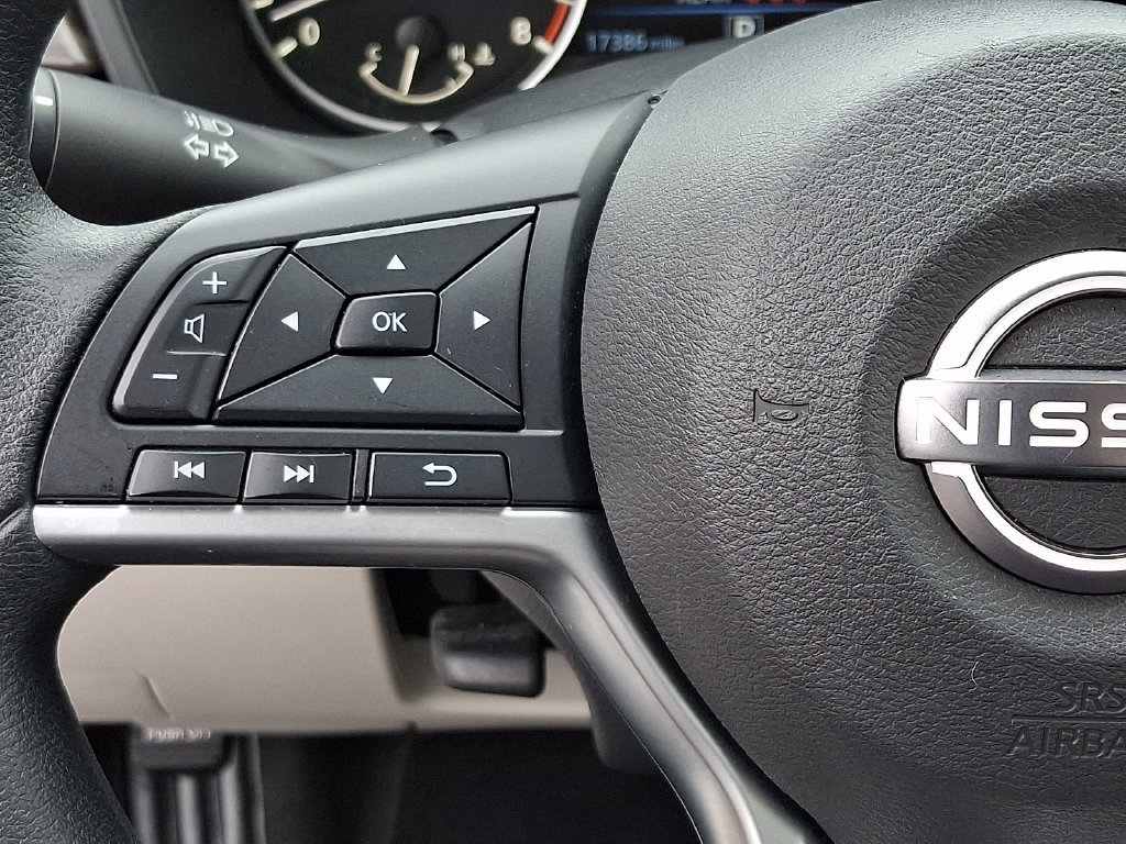 Certified 2023 Nissan Altima 2.5 SV FWD image 21