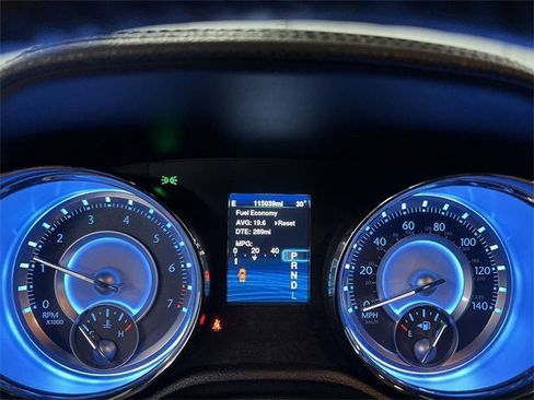 Used 2014 Chrysler 300 AWD w/ Driver Convenience Group image 12