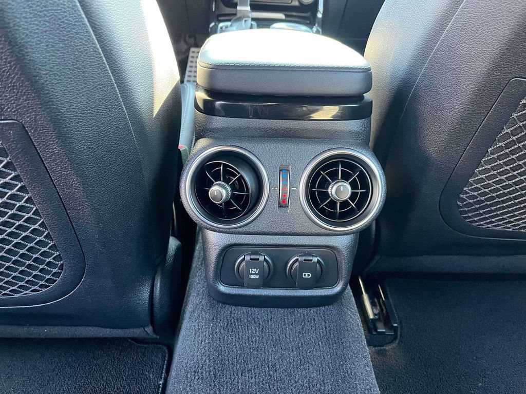 Used 2020 Kia Stinger GT-Line AWD/4WD image 4