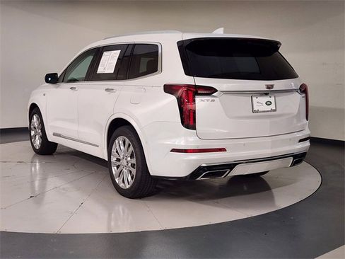 Used 2021 Cadillac XT6 Premium Luxury image 6