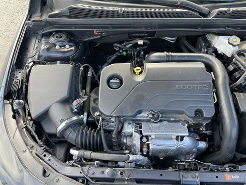 Used 2023 Chevrolet Malibu LT FWD image 37