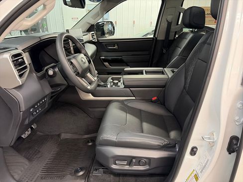 Used 2024 Toyota Tundra Limited w/ TRD Off-Road Package AWD/4WD image 11
