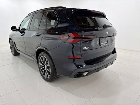 Certified 2024 BMW X5 xDrive40i w/ M Sport Package AWD/4WD image 3