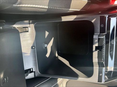 Used 2023 Jeep Grand Cherokee L Limited image 32