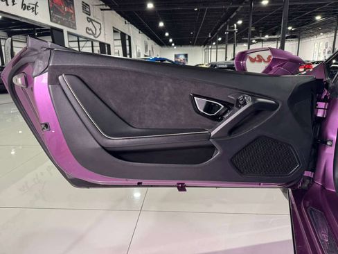 Used 2022 Lamborghini Huracan EVO image 35