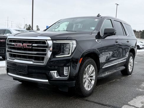 Used 2022 GMC Yukon SLT w/ SLT Premium Package image 9