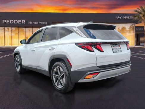 Certified 2025 Hyundai Tucson SEL FWD image 6