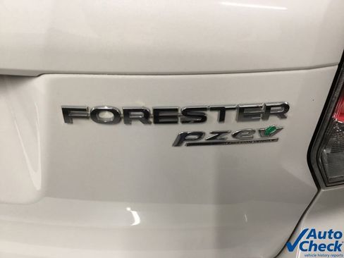 Used 2017 Subaru Forester 2.5i w/ Alloy Wheel Package image 15