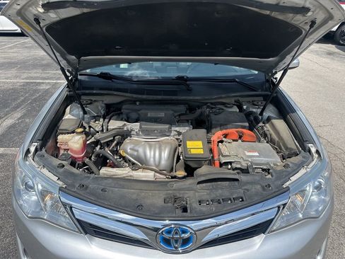 Used 2012 Toyota Camry XLE w/ Leather Pkg FWD image 11
