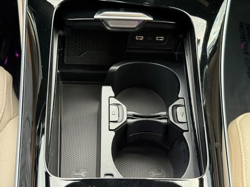 Certified 2025 Mercedes-Benz C 300 4MATIC Sedan image 18