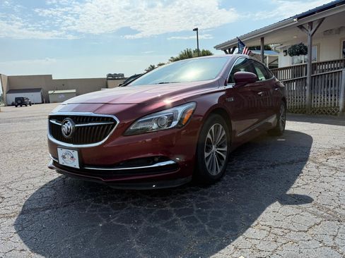 Used 2017 Buick LaCrosse Preferred FWD image 2