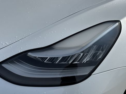 Used 2019 Tesla Model 3 Standard Range Plus RWD image 6