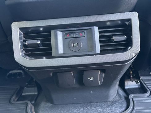 Used 2024 Ford F350 Platinum image 36