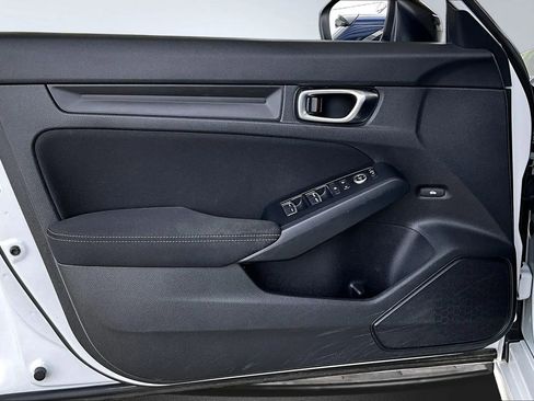 Used 2022 Honda Civic Sport image 17