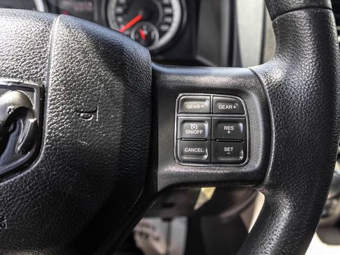 Used 2019 RAM 1500 Express AWD/4WD image 21