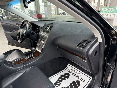 Used 2011 Lexus ES 350 image 23