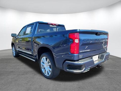 Used 2023 Chevrolet Silverado 1500 High Country w/ Technology Package AWD/4WD image 5