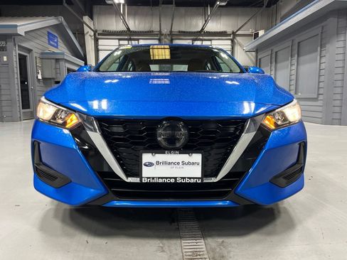 Used 2022 Nissan Sentra SV w/ SV Premium Package FWD image 2