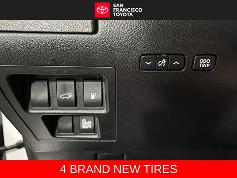 Used 2015 Lexus RX 450h AWD image 37