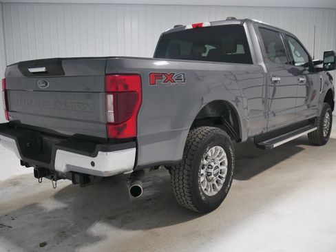 Certified 2022 Ford F250 XLT w/ XLT Premium Package image 5