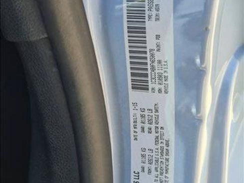 Used 2015 Chrysler 200 Limited w/ Convenience Group FWD image 24